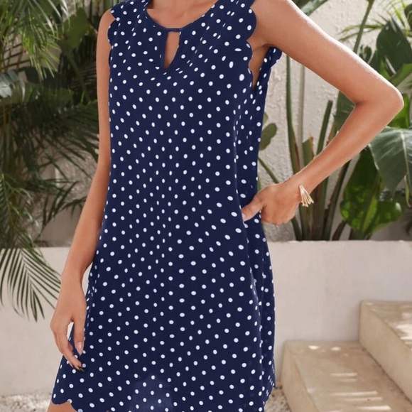 Polka Dot Scallop Trim Dress Size S NWT - Picture 5 of 6